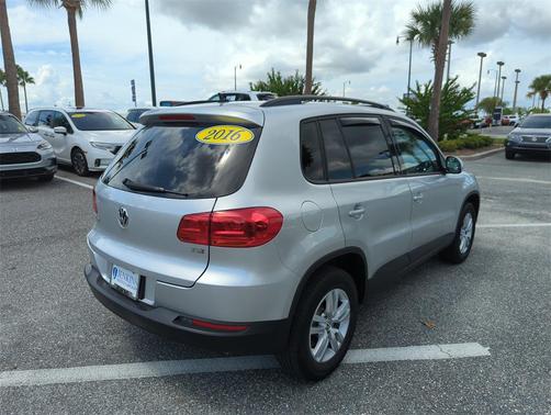 2016 Volkswagen Tiguan S