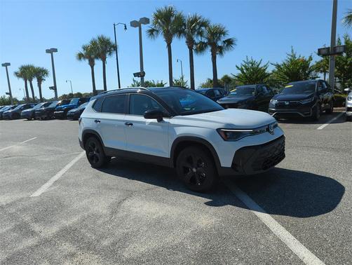 2025 Volkswagen Taos 1.5T SE Black