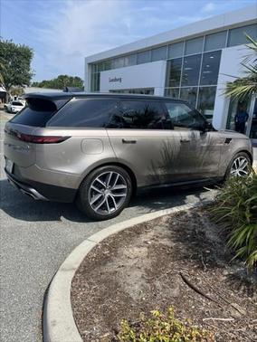 2023 Land Rover Range Rover Sport SE