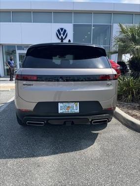 2023 Land Rover Range Rover Sport SE