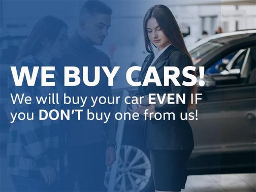 2023 Volvo XC40 B4 Plus Bright Theme