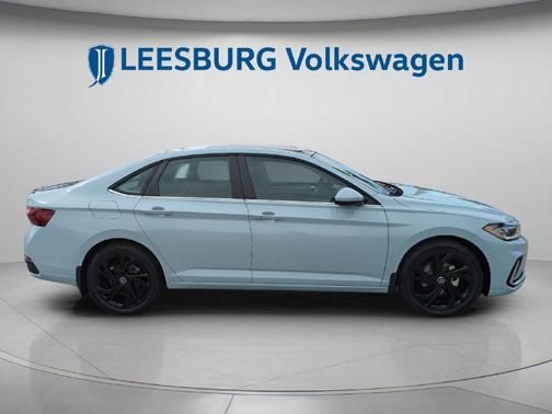 Gray 2026 Volkswagen Jetta 1.4T SE