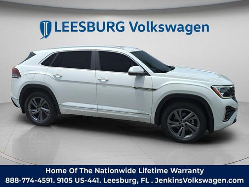 Opal White Pearl 2024 Volkswagen Atlas Cross Sport 2.0T SEL