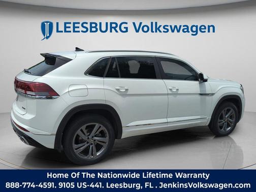 Opal White Pearl 2024 Volkswagen Atlas Cross Sport 2.0T SEL