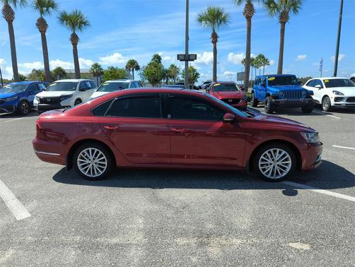 2019 Volkswagen Passat 2.0T Wolfsburg Edition