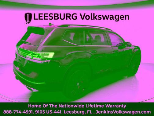 Deep Black 2025 Volkswagen Atlas 2.0T SE w/Technology 4MOTION
