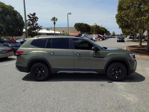 2025 Volkswagen Atlas 2.0T Peak Edition