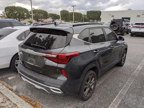 2022 Kia Seltos S