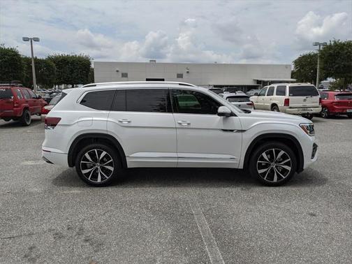 2025 Volkswagen Atlas 2.0T SEL Premium R-Line 4MOTION