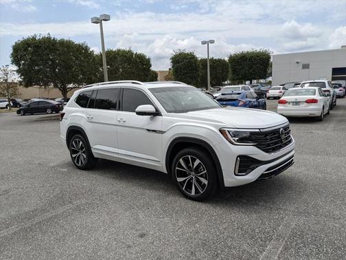 2025 Volkswagen Atlas 2.0T SEL Premium R-Line 4MOTION
