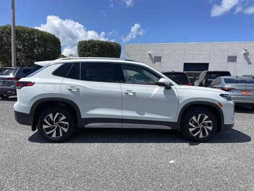 2025 Volkswagen Tiguan 2.0T S
