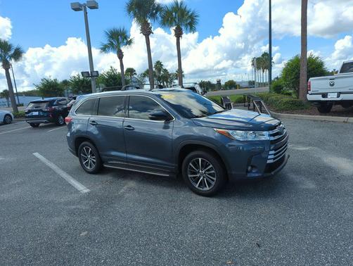 Shoreline Blue Pearl 2017 Toyota Highlander XLE