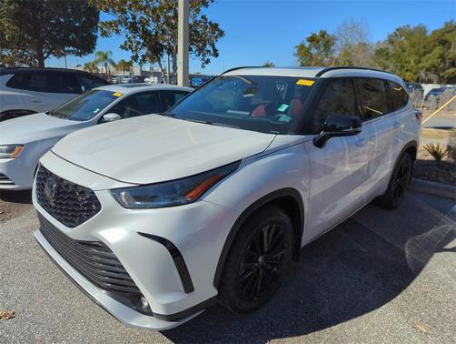 2023 Toyota Highlander XSE