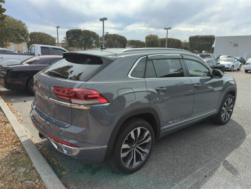 2021 Volkswagen Atlas Cross Sport 3.6L V6 SEL R-Line