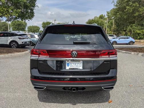 2025 Volkswagen Atlas 2.0T SEL
