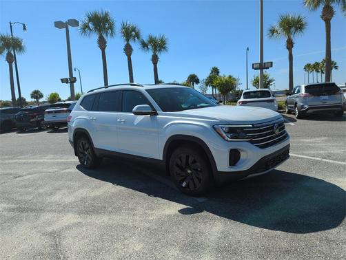 2026 Volkswagen Atlas 2.0T SE w/Technology 4MOTION