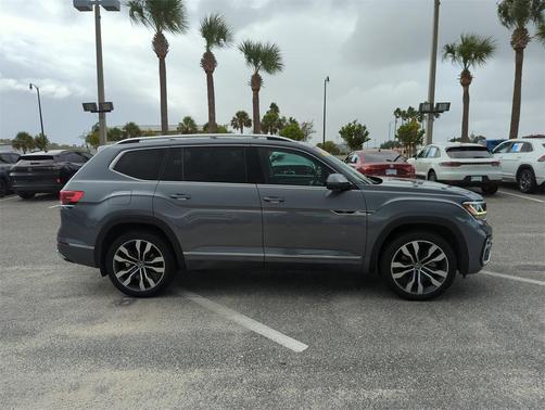 2023 Volkswagen Atlas 3.6L SEL Premium