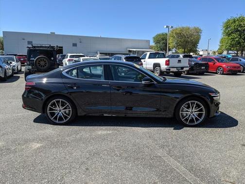 2024 Genesis G70 2.5T RWD