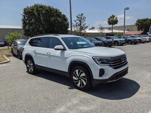 2024 Volkswagen Atlas 2.0T SE w/Technology