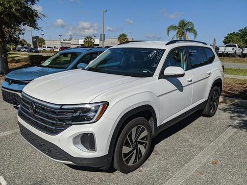 2024 Volkswagen Atlas 2.0T SE w/Technology