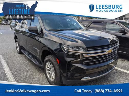 2023 Chevrolet Suburban LT