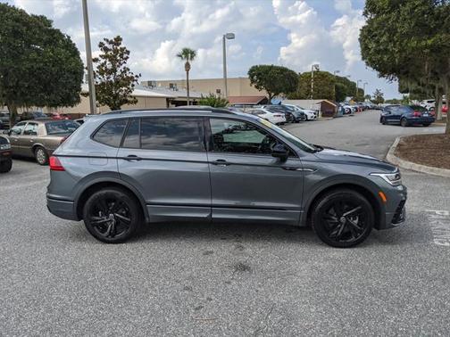 2023 Volkswagen Tiguan 2.0T SE R-Line Black 4MOTION