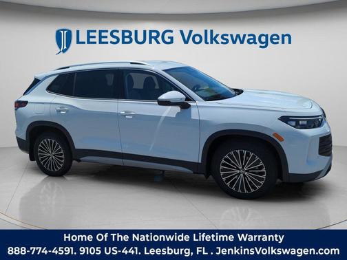 pure white 2026 Volkswagen Tiguan 2.0T S