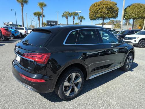 2023 Audi Q5 40 Premium Plus