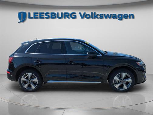 2023 Audi Q5 40 Premium Plus