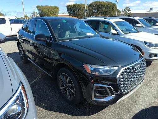 2023 Audi Q5 40 Premium Plus
