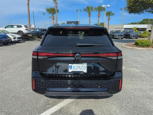 2025 Volkswagen Tiguan 2.0T SE R-Line Black