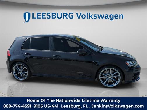 2017 Volkswagen Golf R 2.0T DSG