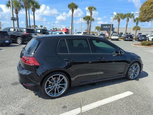 2017 Volkswagen Golf R 2.0T DSG