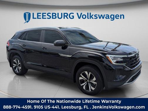 Deep Black 2026 Volkswagen Atlas Cross Sport 2.0T SE