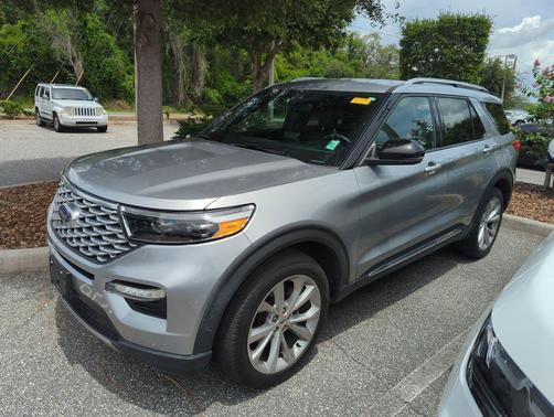 Iconic Silver Metallic 2022 Ford Explorer Platinum