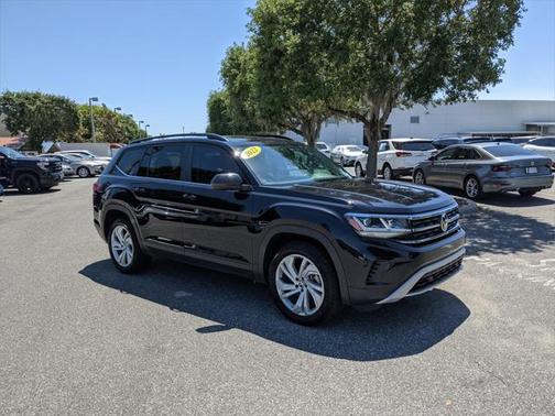 2022 Volkswagen Atlas 3.6L SE w/Technology