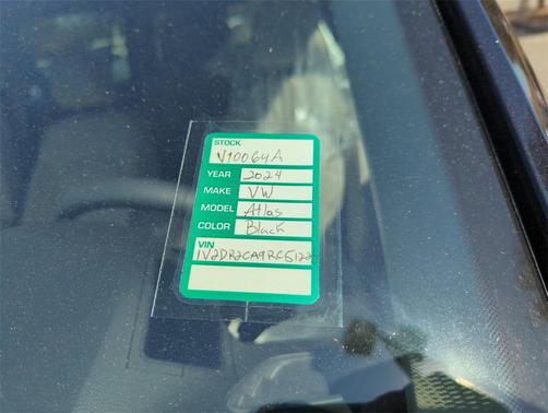 2024 Volkswagen Atlas 2.0T SE