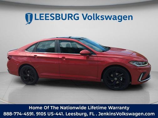 Kings Red Metallic 2026 Volkswagen Jetta 1.4T SE