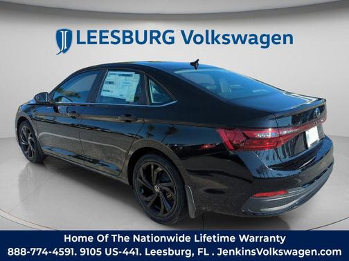 Deep Black 2026 Volkswagen Jetta 1.4T SE