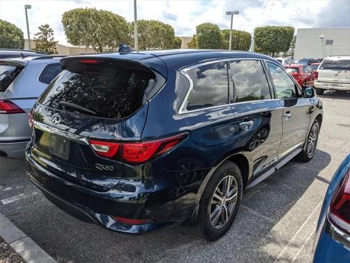 2017 INFINITI QX60 Base