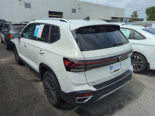 2025 Volkswagen Taos 1.5T SE