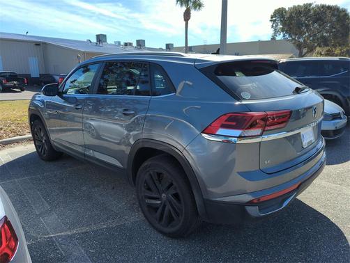 2022 Volkswagen Atlas Cross Sport 2.0T SE w/Technology