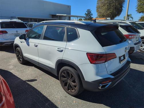 2023 Volkswagen Taos 1.5T SE