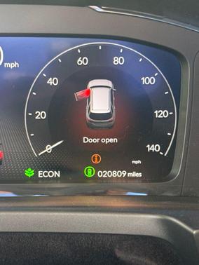 White 2024 Honda Pilot Elite