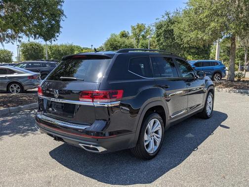 2022 Volkswagen Atlas 3.6L SE w/Technology