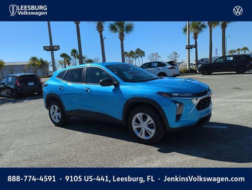 Marina Blue Metallic 2025 Chevrolet Trax LS