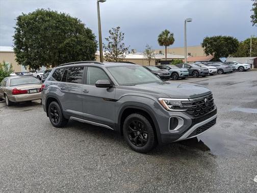 2025 Volkswagen Atlas 2.0T Peak Edition