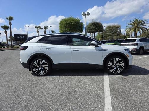2025 Volkswagen ID.4 Pro S Plus