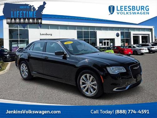 2022 Chrysler 300 Touring