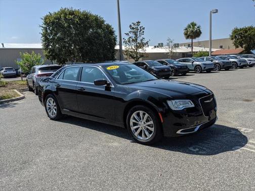 2022 Chrysler 300 Touring